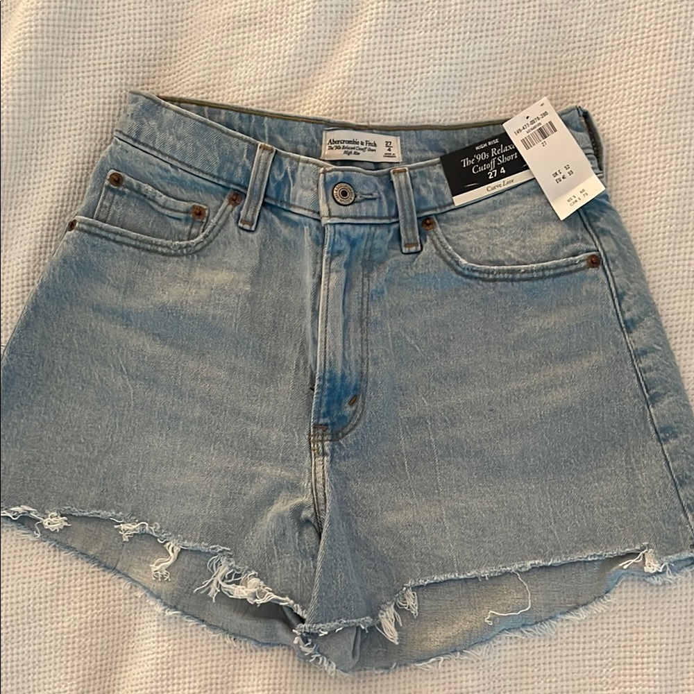 Abercrombie & Fitch Curve Love High Rise 90s Relaxed Cutoff Short 27/4